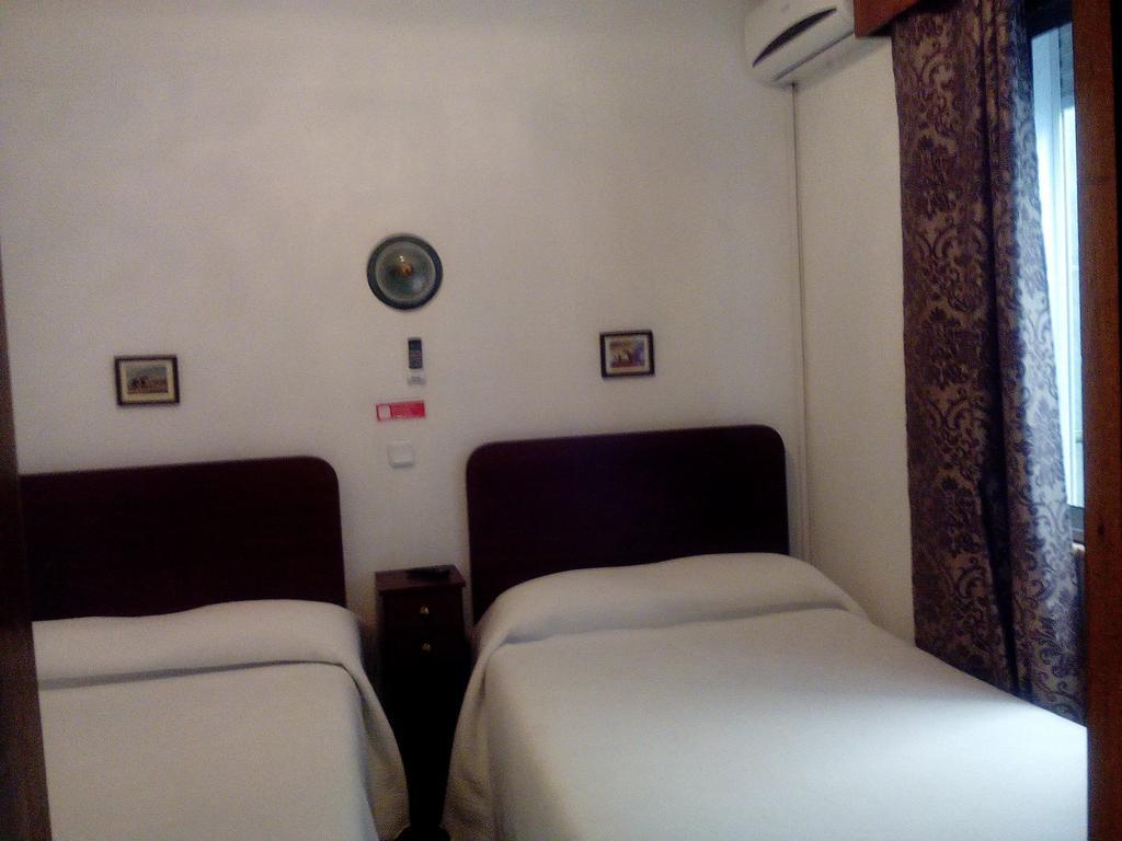 Pensión Residencia Matos Pereira Vila Real de Santo António